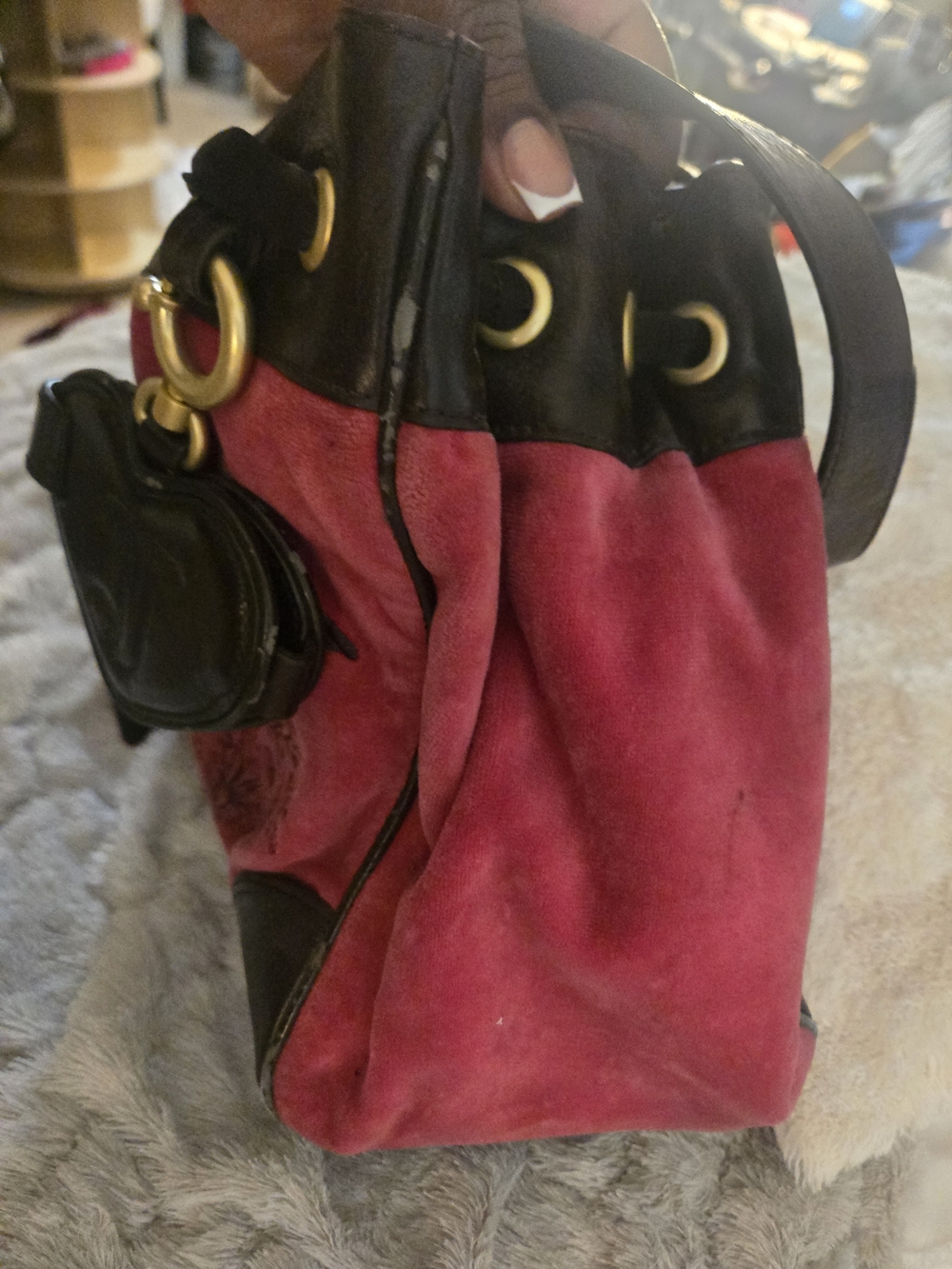 Juicy Couture Pink Suede Drawstring Shoulder Bag with Black Leather Trim - Picture 2 of 2